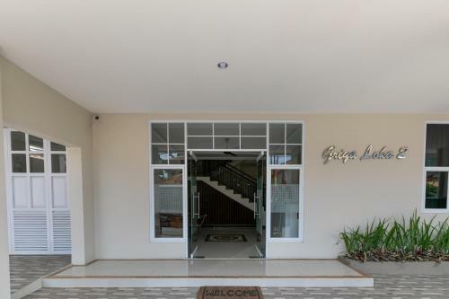 Hotel Oyo 3930 Griya Loka Syariah