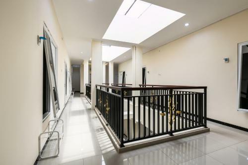 Hotel Oyo 3930 Griya Loka Syariah