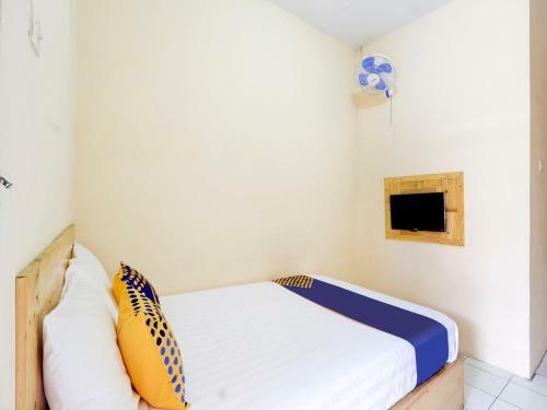 Spot On 90156 Hotel Ramayana