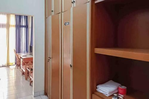 Hotel Reddoorz Plus Near Tugu Mercusuar Anyer