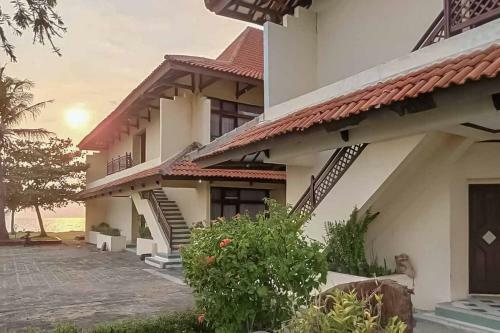 Hotel Reddoorz Plus Near Tugu Mercusuar Anyer