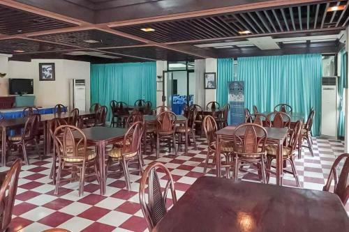 Hotel Reddoorz Plus Near Tugu Mercusuar Anyer