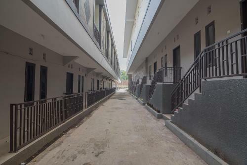 Hostal Aziz Guest House Syariah