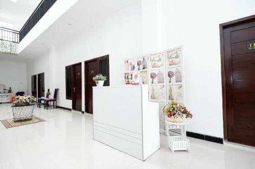 Hotel Oyo 1611 Four D'home