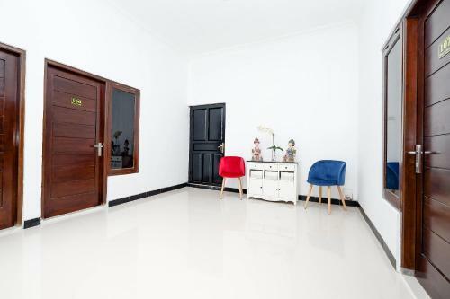 Hotel Oyo 1611 Four D'home
