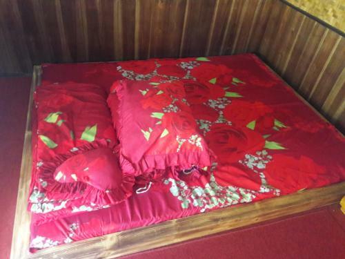 Hotel Oyo 2922 Wisma Kampoeng Ciherang Syariah