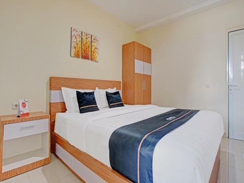 Hotel Oyo 90253 Dhelomi