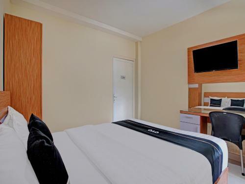 Hotel Oyo 90253 Dhelomi