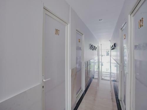 Hotel Oyo 90253 Dhelomi