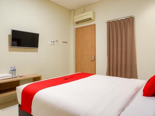 Hotel Reddoorz Near Exit Tol Banyumanik 2
