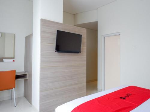 Hotel Reddoorz Near Exit Tol Banyumanik 2