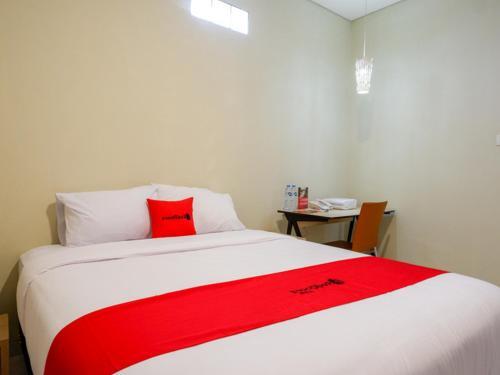 Hotel Reddoorz Near Exit Tol Banyumanik 2