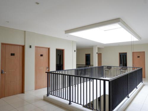 Hotel Reddoorz Near Exit Tol Banyumanik 2