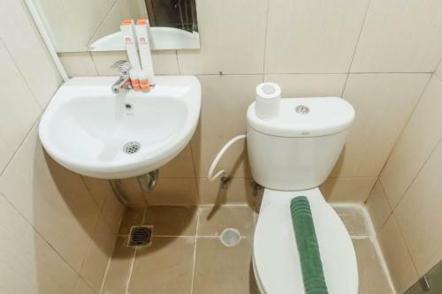 Relaxing Studio Apartment At Tamansari Papilio By Travelio