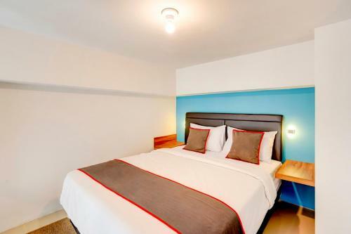 Hotel Collection O 30 Amega Crown Sub