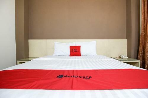 Hostal Reddoorz Near Stadion Manahan Solo