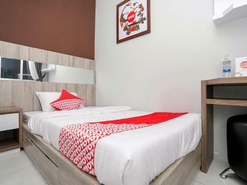 Hotel Oyo 747 Cipunegara Residence
