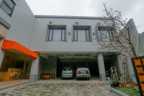 Hotel Oyo 90256 My Kost