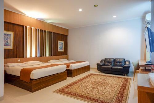 Dinasty Smart Hotel