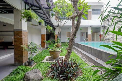 Dinasty Smart Hotel