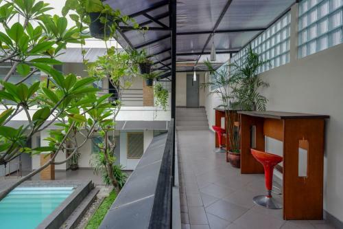 Dinasty Smart Hotel