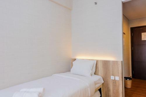 Stylish And Posh Studio Saveria Apartment By Travelio
