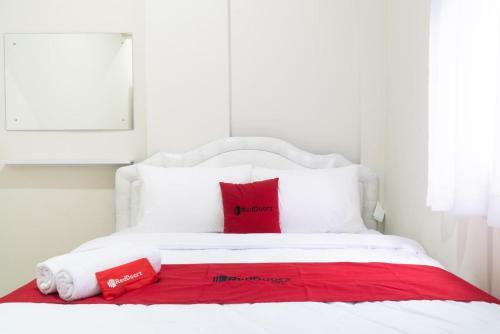 Hotel Reddoorz @ Garden Boulevard Citra Raya Tangerang