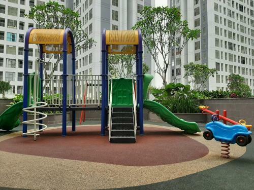 Great Choice Studio Apartment At M-town Residence By Travelio