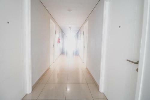 Reddoorz Apartment Near Summarecon Mall Serpong