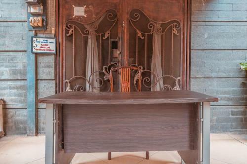Hotel Oyo 2765 Mulia Raja Kost