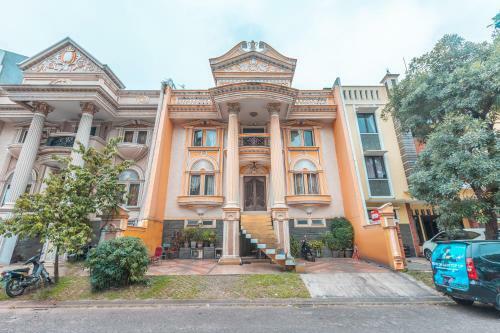Hotel Oyo 2765 Mulia Raja Kost