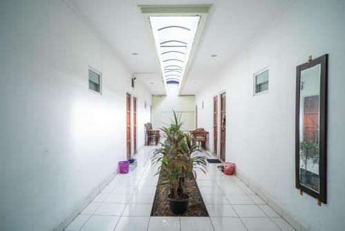 Hostal Koolkost Syariah Near Stasiun Rawa Buntu (Minimum Stay 6 Nights)