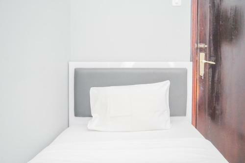Highest Value 3br Kondominium Golf Karawaci Apartment By Travelio