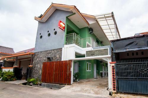 Hotel Oyo 2808 D'residence Syariah