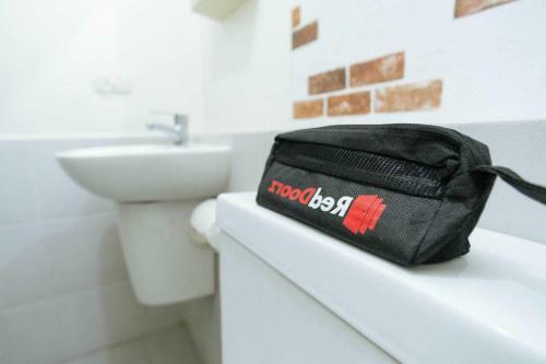 Hotel Reddoorz @ Jalan Pendidikan Mataram