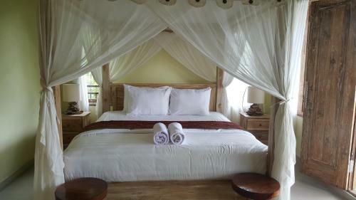 Hostal Bayu House And Villas
