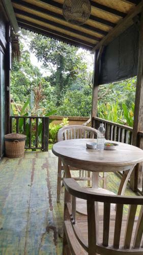 Hostal Bayu House And Villas