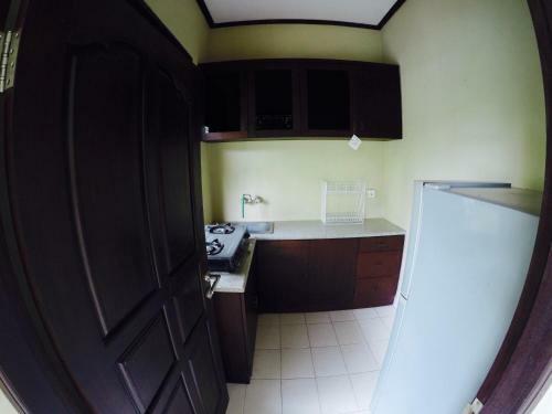 Hostal Cahyatika House & Spa