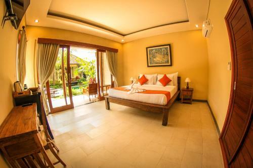 Hostal Cahyatika House & Spa