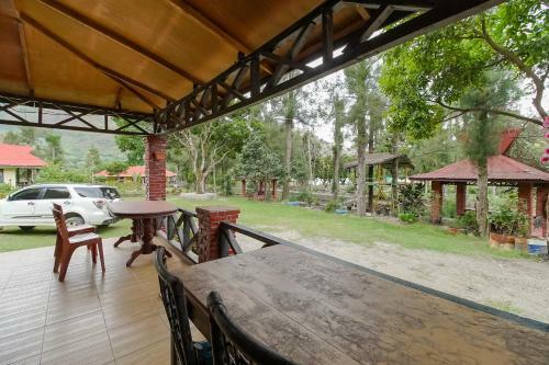 Hostal Reddoorz Plus @ Jalan Tugu Silalahi Tongging