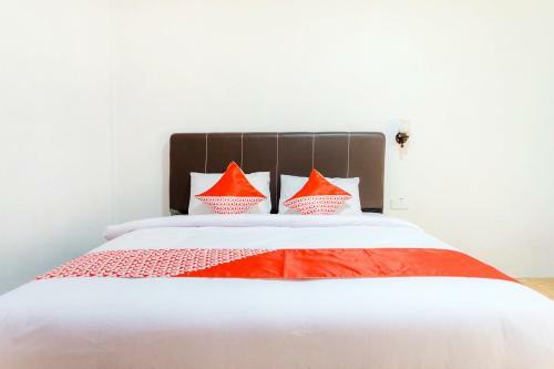 Hotel Oyo 2186 Tongging Beach