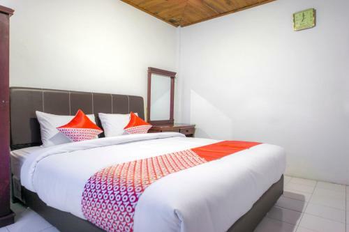 Hotel Oyo 2186 Tongging Beach