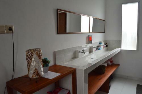 Posada Askara Guest House & Hostel