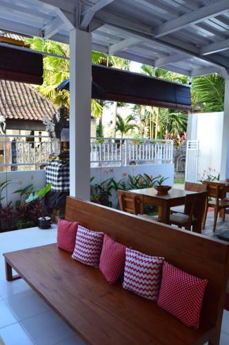 Posada Askara Guest House & Hostel