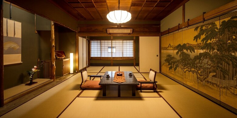 Hotel Charoku Bekkan