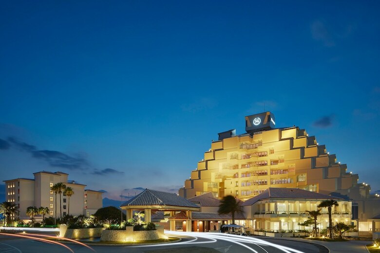 Sunmarina Hotel