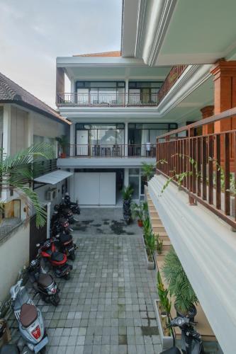 Hotel Grey House 2