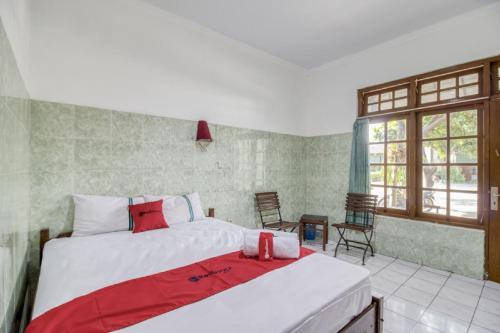Hostal Reddoorz @ Sagan Jogja 2