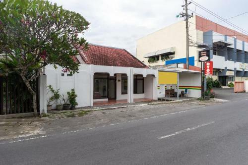Hotel Oyo 2454 Wanawiyata Homestay