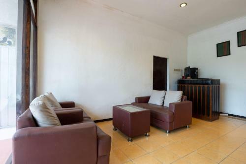 Hotel Oyo 2454 Wanawiyata Homestay